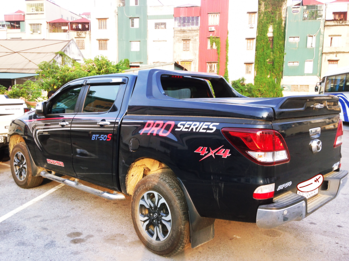 Mazda BT50 xanh tím than, đời 2016, nhập khẩu Thái Lan