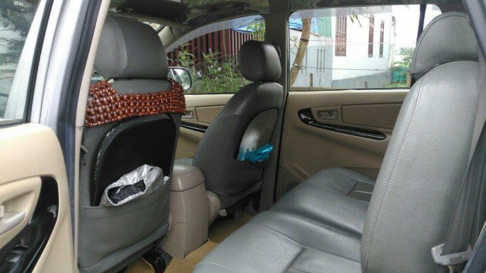 Cần bán xe Toyota Innova MT 2007 Màu Bạc