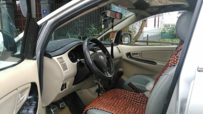 Cần bán xe Toyota Innova MT 2007 Màu Bạc