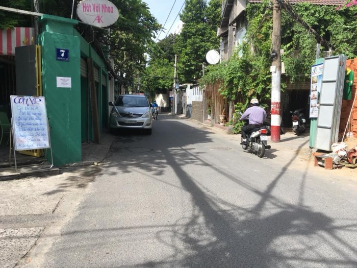 Bán nhà Đoàn Thị Điểm, XH vào tân nhà, 94m2