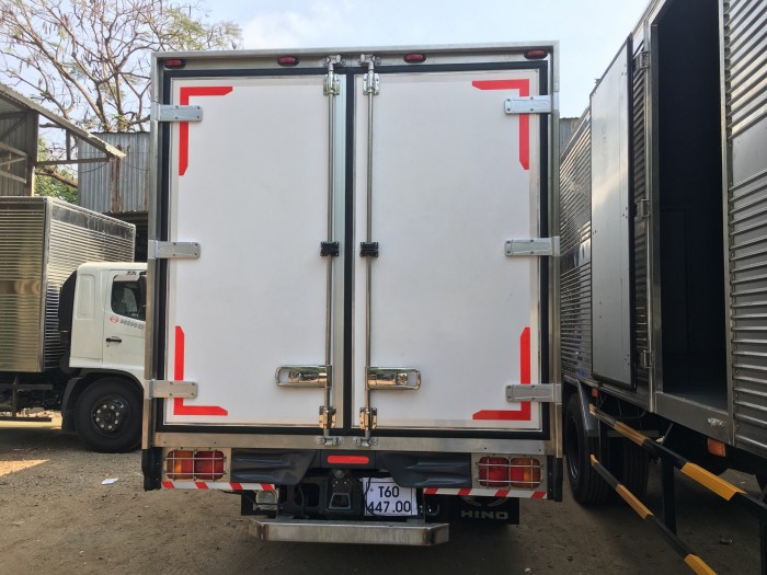 xe tải hino 6t thùng bảo ôn, xe tải bảo ôn hino 6t, xe tải hino fc bảo ôn