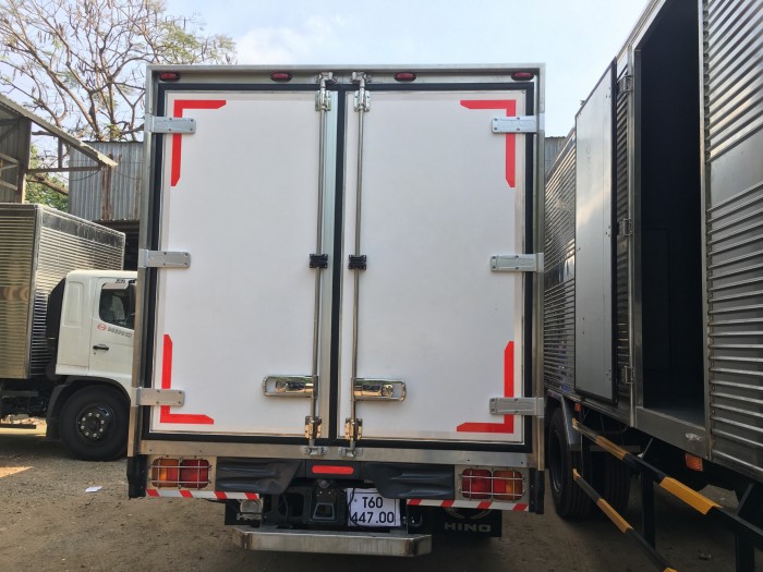 xe tải hino 6t thùng bảo ôn, xe tải bảo ôn hino 6t, xe tải hino fc bảo ôn