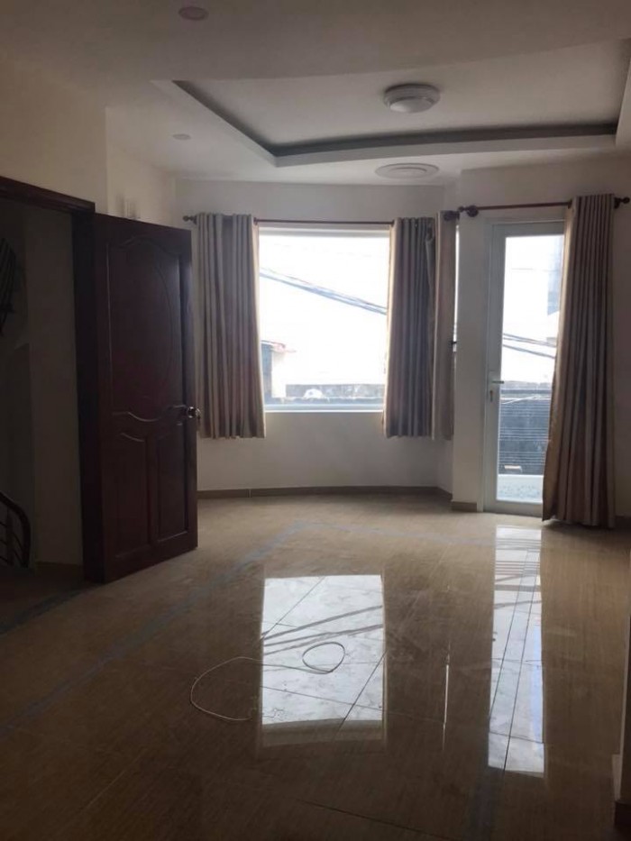 Nhà Phan Đăng Lưu, Phú Nhuận, Hẻm ôtô, Mới 40M2, 5 Tỷ, 3 Thoáng
