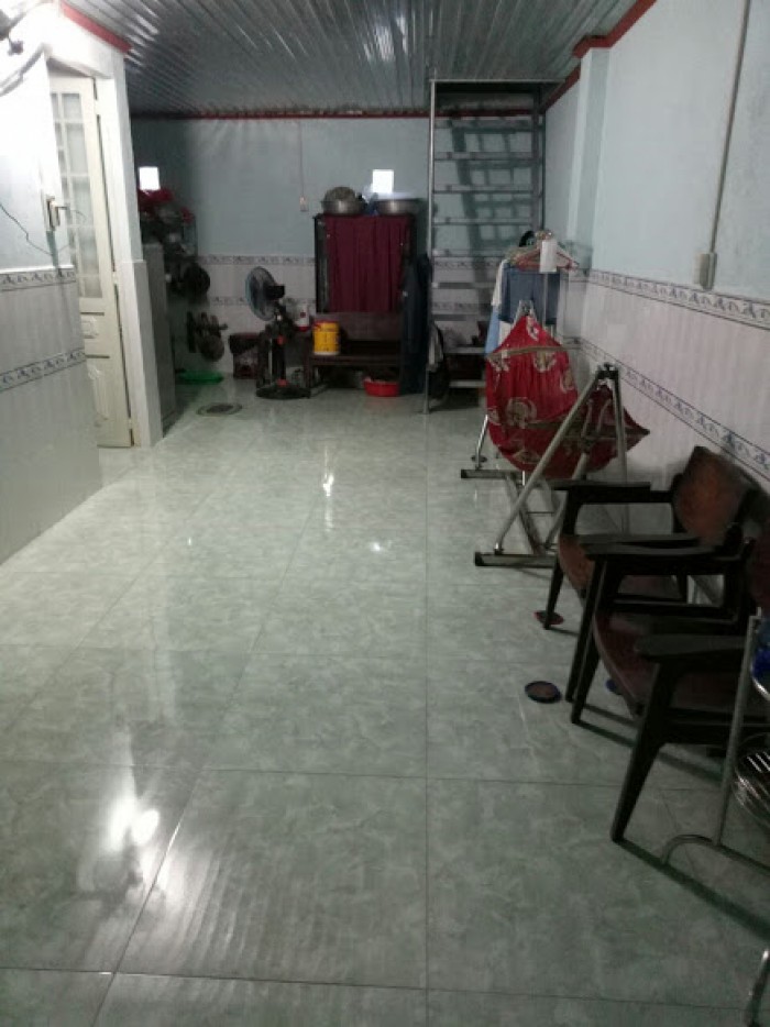 Bán nhà C4 mới xây, xã An Phước, ngay Cty Cự Thành. Sổ riêng, giá 950tr