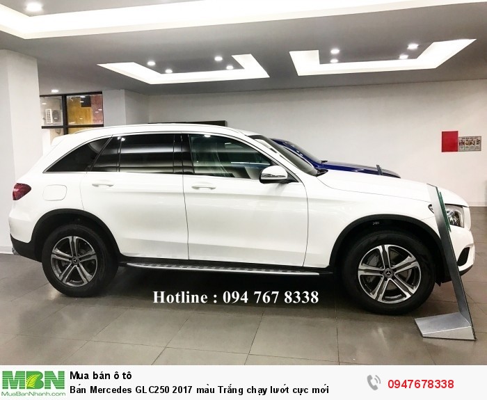 Bán Mercedes GLC250 2017 màu Trắng chạy lướt cực mới