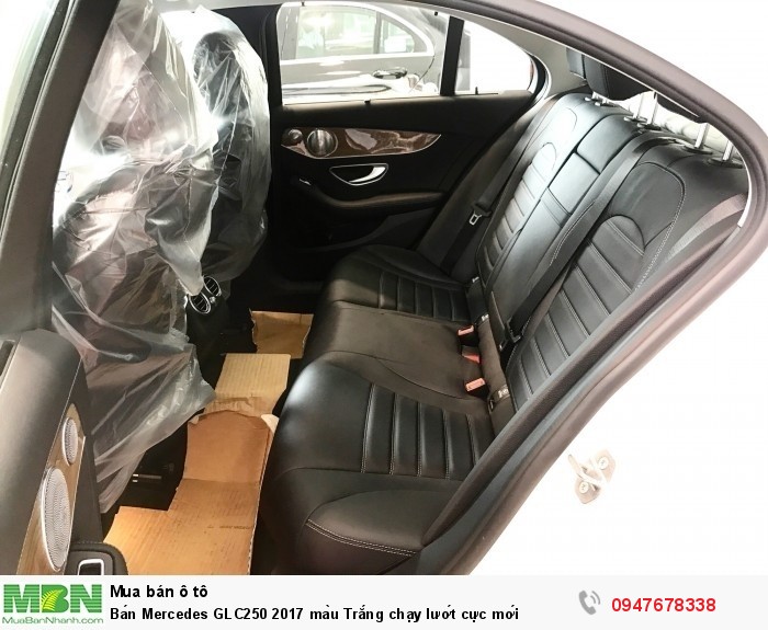 Bán Mercedes GLC250 2017 màu Trắng chạy lướt cực mới