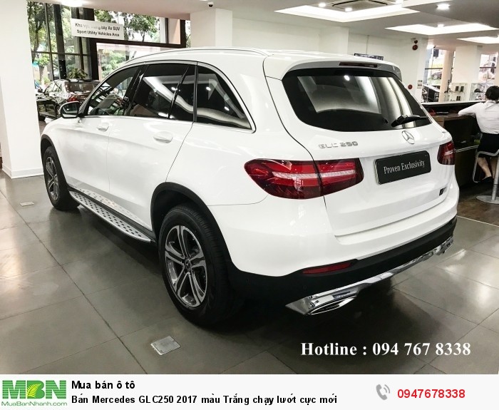Bán Mercedes GLC250 2017 màu Trắng chạy lướt cực mới