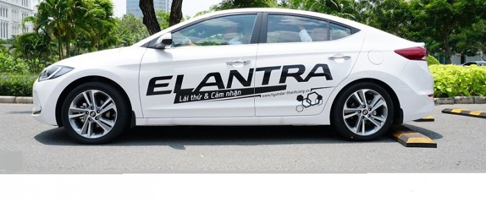 xe elantra 2017 giảm tới 80 triệu GIAO XE NGAY tại huyndai Bà Rịa Vũng Tàu