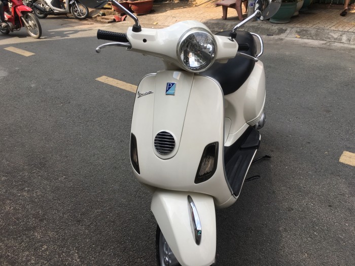 Piaggio Vespa LX 125cc mua 2011 sành điệu đẹp,rẻ