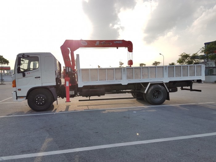Xe cẩu tự hành 2 chân HiNo FG8JPSB gắn cẩu UNIC 5  tấn 4