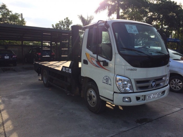 Xe phooc chở máy gặt máy máy xúc Thaco 5 tấn