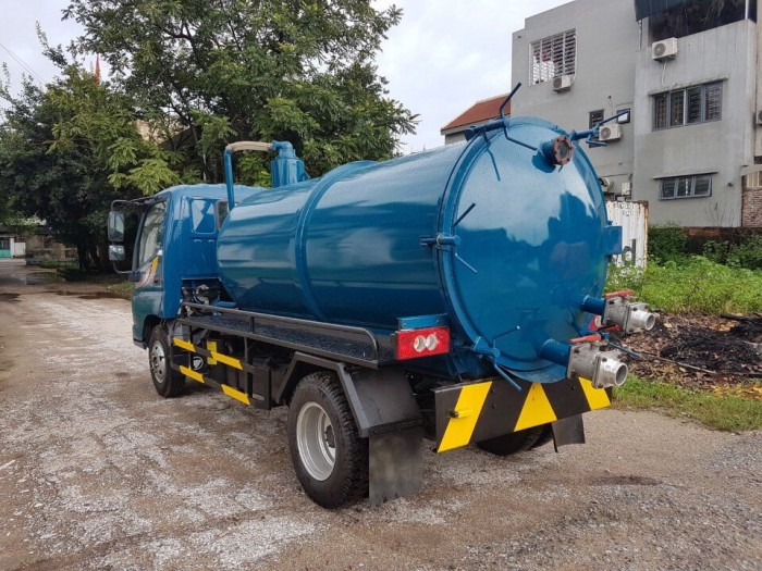 Xe hút chất thải 4 khối thaco