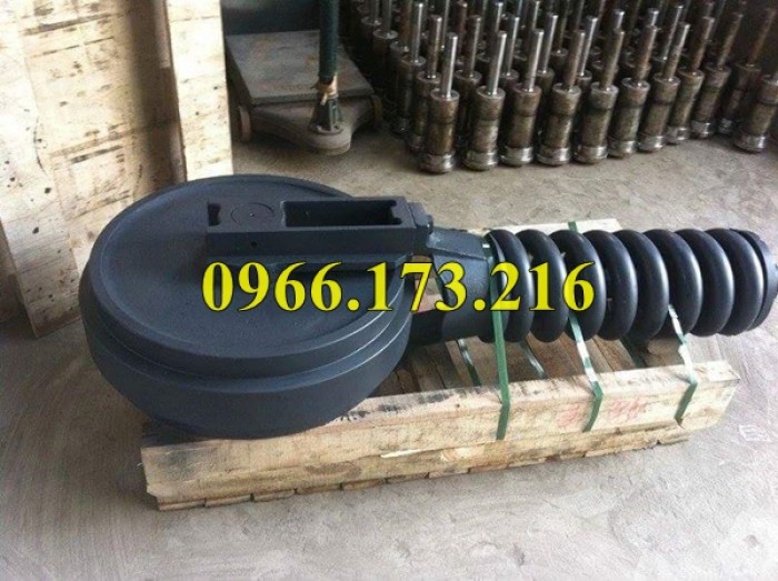 Bánh dẫn hướng máy xúc Hitachi