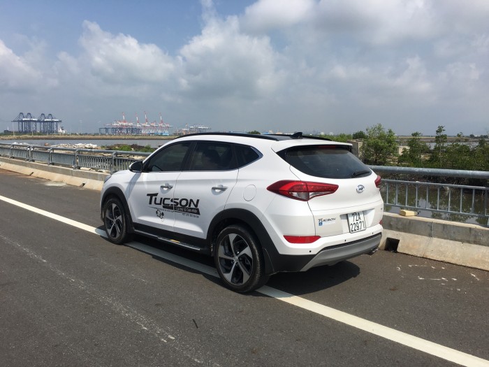 Xe tucson giá 760 triệu TRẢ GÓP THỦ TỤC ĐƠN GIẢN và nhanh chóng giao xe ngay