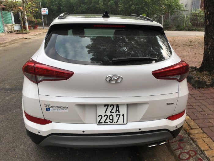 Xe tucson giá 760 triệu TRẢ GÓP THỦ TỤC ĐƠN GIẢN và nhanh chóng giao xe ngay