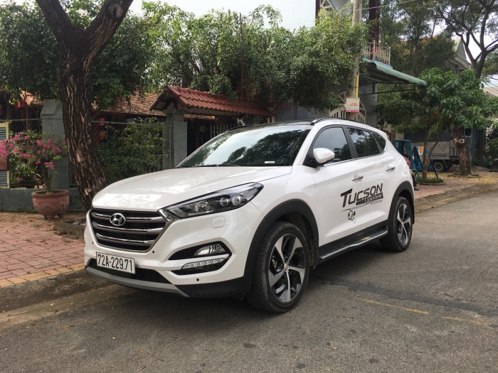 Xe tucson giá 760 triệu TRẢ GÓP THỦ TỤC ĐƠN GIẢN và nhanh chóng giao xe ngay