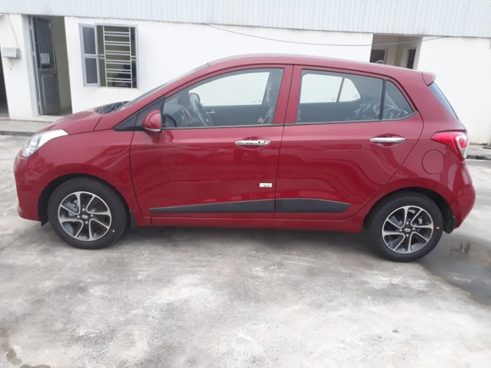 Hyundai i10 1.0 MT giá hấp dẫn. giao xe ngay