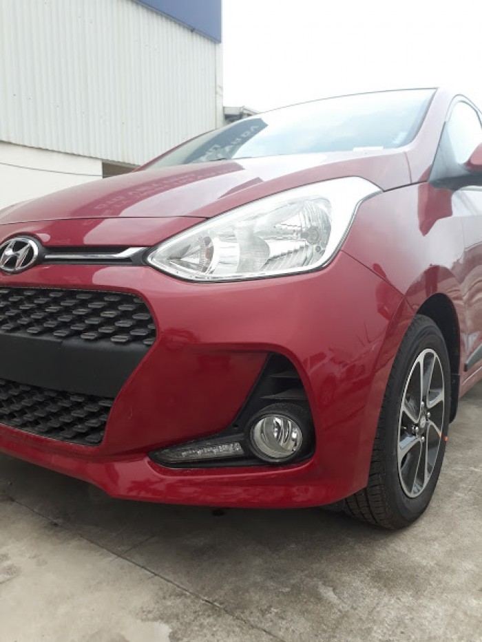 Hyundai i10 1.0 MT giá hấp dẫn. giao xe ngay