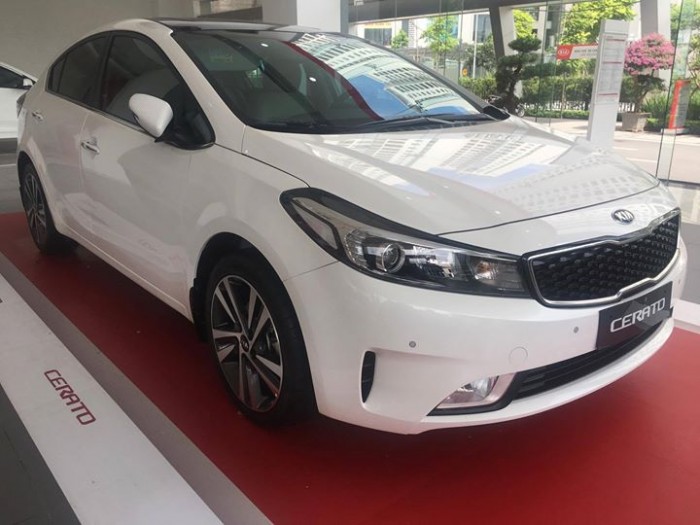 Bán Xe Cerato 2.0L at giá rẻ bât ngờ 629 Triệu