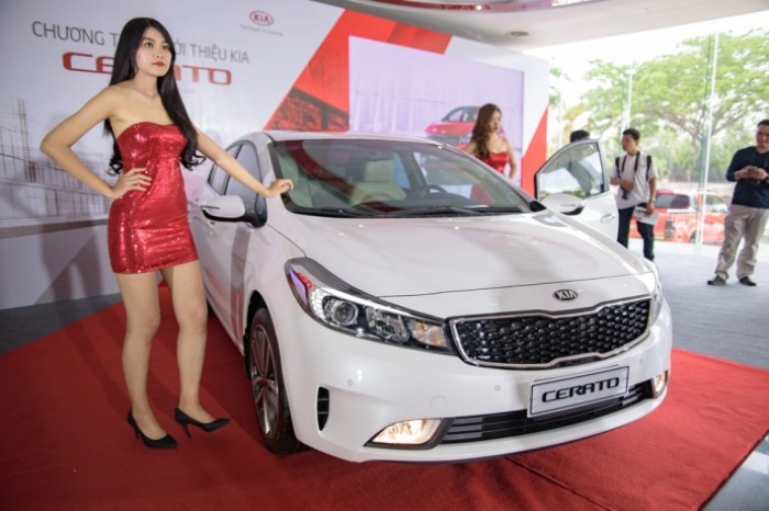 Bán Xe Cerato 2.0L at giá rẻ bât ngờ 629 Triệu