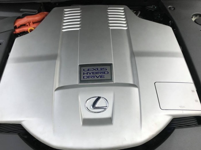 LEXUS LS600hL sản xuất 2008.đăng ký lần đầu 2010 chính chủ biển Hà Nội động cơ xăng điện 4 chỗ nhập khẩu nguyên chiếc Nhật Bản.