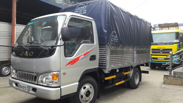 Xe tải Jac 2t4 / 2,4 tấn / 2.4 tấn / 2T4 / 2,4 Tấn thùng bạt giá rẻ hỗ trợ vay ngân hàng cao