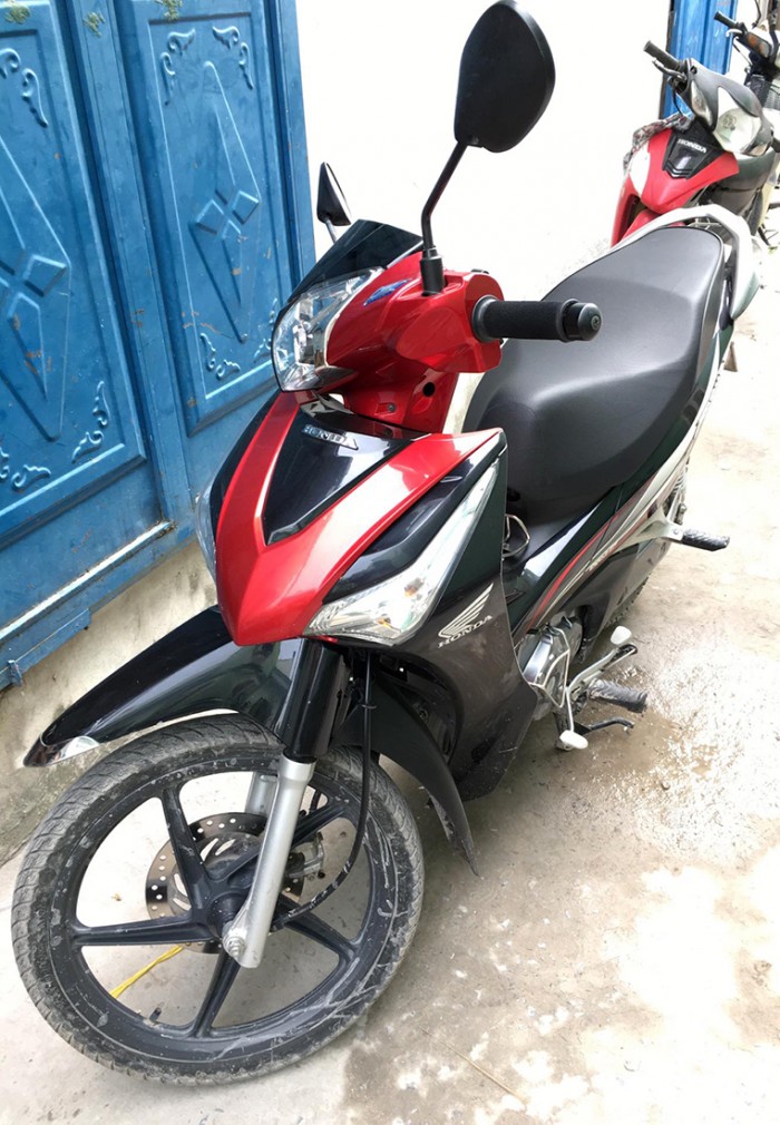 Ban xe HONDA FUTURE 125 FI trong tinh trang nhu moi  5giay