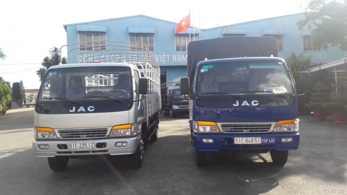 Xe tải jac xe 2,5 tấn, tặng 20 triệu noen
