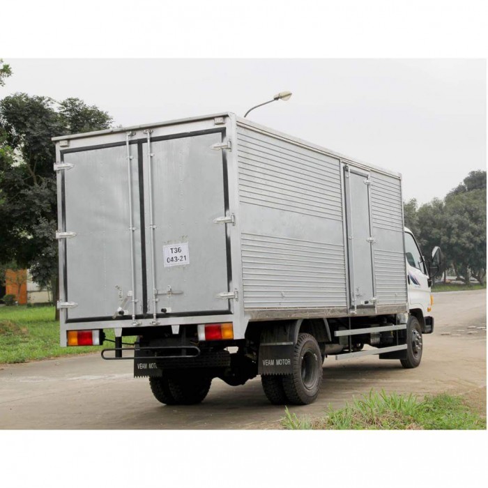 Xe Hyundai HD800 thùng kín tải trọng 7900kg