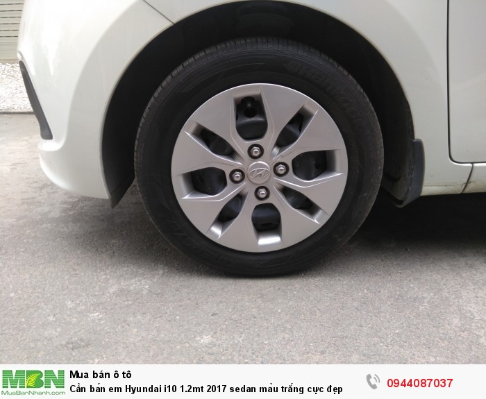 Cần bán em Hyundai i10 1.2mt 2017 sedan màu trắng cực đẹp