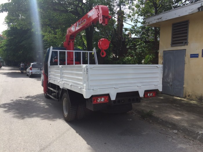Xe Thaco trường hải Olin500B  5 tấn gắn cẩu Unic 3 tấn