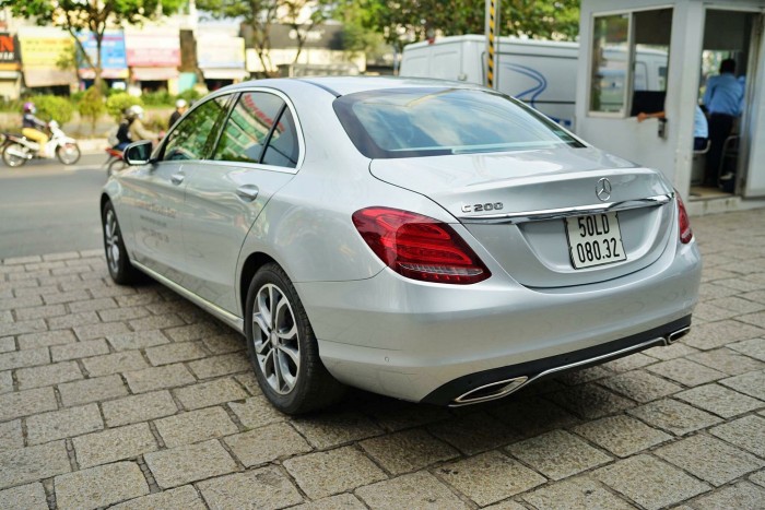 Mercedes C200 2016 Thanh Toán 300 Triệu là Nhận Xe