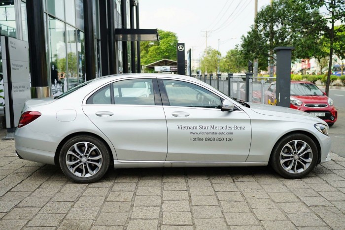 Mercedes C200 2016 Thanh Toán 300 Triệu là Nhận Xe