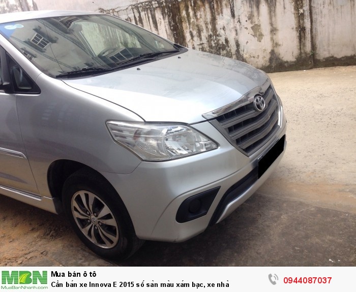 Cần bán xe Innova E 2015 số sàn màu xám bạc, xe nhà