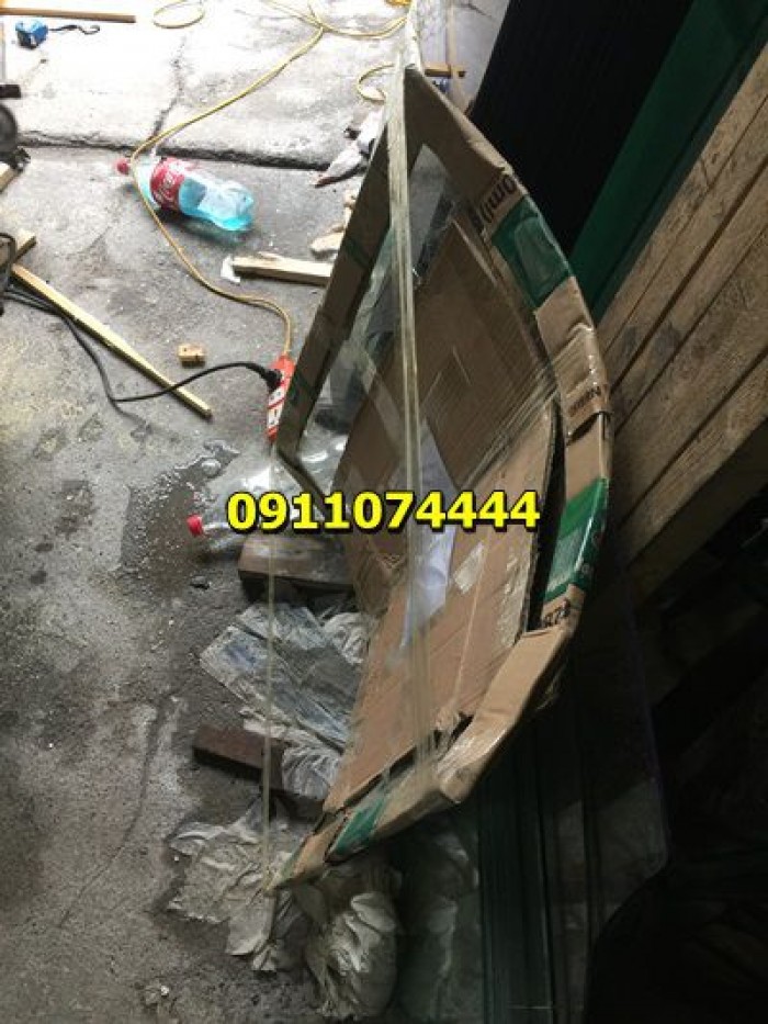 Kính hậu cong máy xúc Kobelco SK50