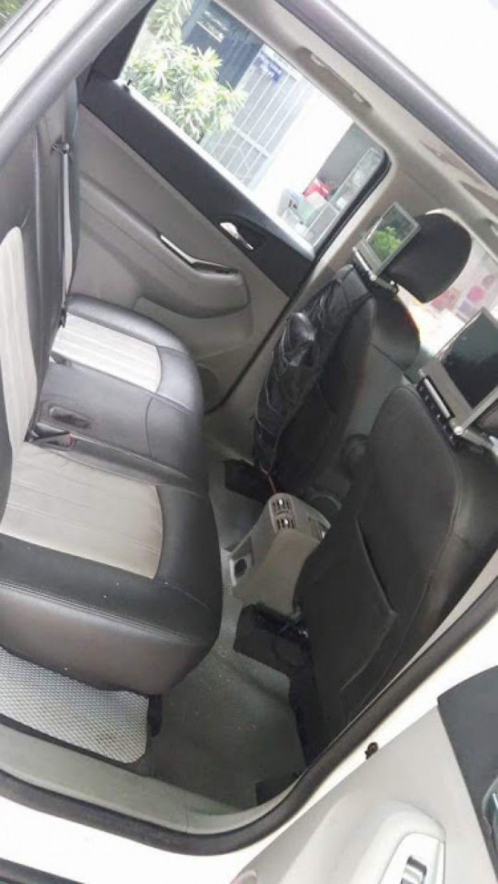 Cần bán gấp ô tô 7 chỗ Chevrolet Orlando tự động