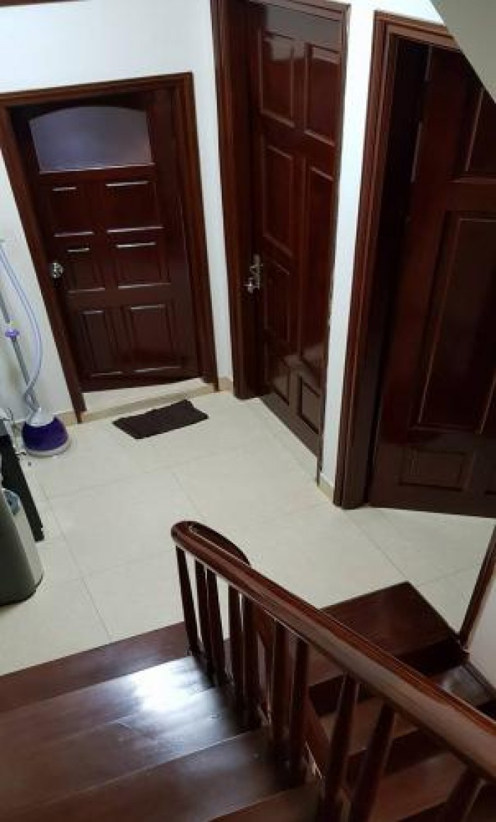 Nhà Cầu Giấy, MẶT TIỀN 4.5m; ô tô đỗ cửa