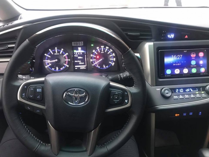Innova 2.0 V sx 2016 siêu lướt chạy 2000km