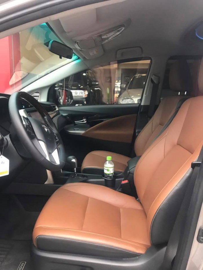 Innova 2.0 V sx 2016 siêu lướt chạy 2000km