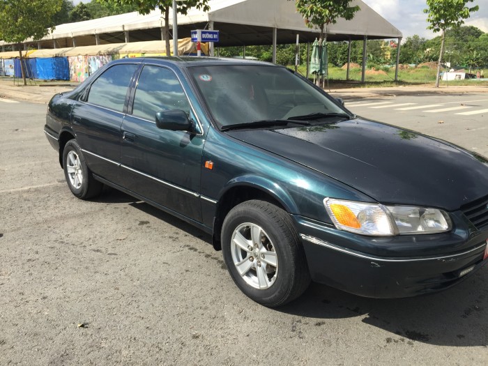 Cần bán xe Camry 1999 nopp. Ai cần liên hệ