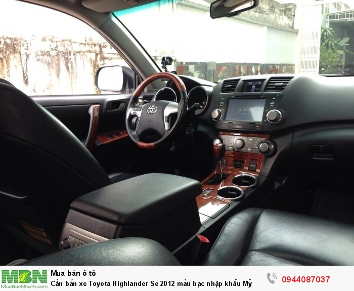 Cần bán xe Toyota Highlander Se 2012 màu bạc nhập khẩu Mỹ