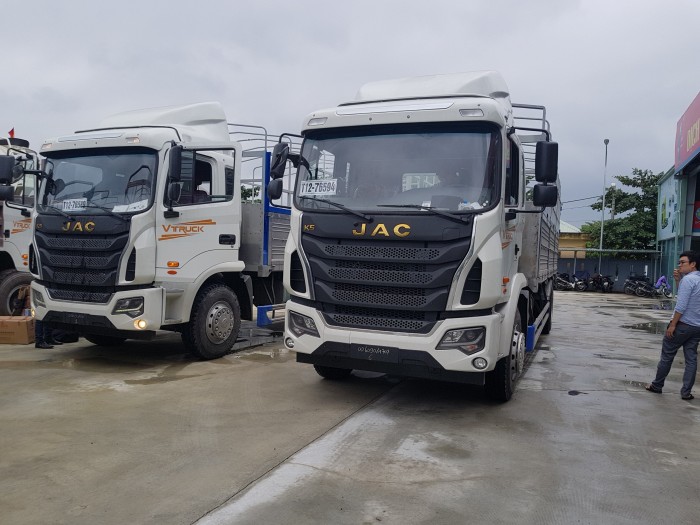 JAC 4 Chân  tải trọng hoàng hóa 17950 Kg