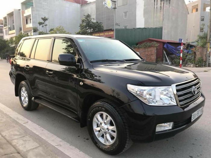 Land Cruiser VX V8 4.7 model 2009
