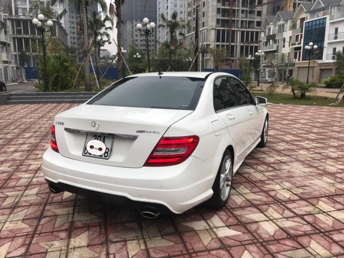 MERCEDES C300 AMG sản xuất 2012, đk 2013 cá nhân chính chủ biển siêu đẹp với chất lượng xe thì đại chất