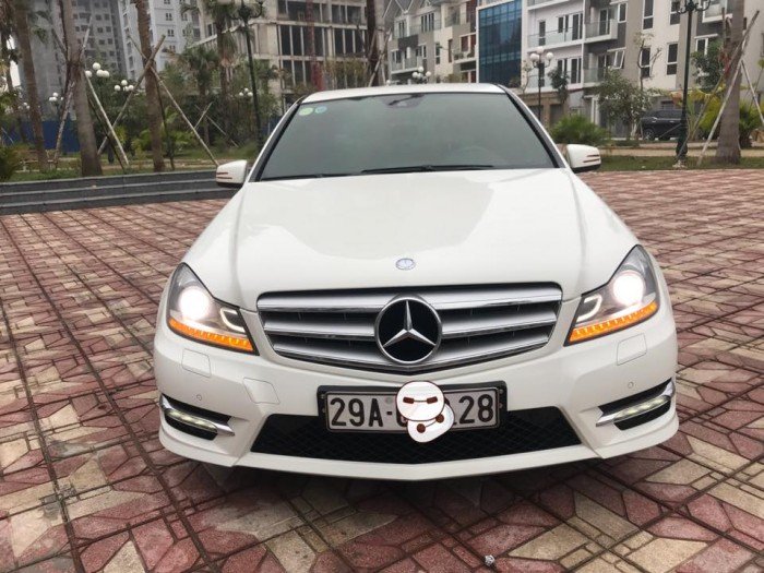 MERCEDES C300 AMG sản xuất 2012, đk 2013 cá nhân chính chủ biển siêu đẹp với chất lượng xe thì đại chất