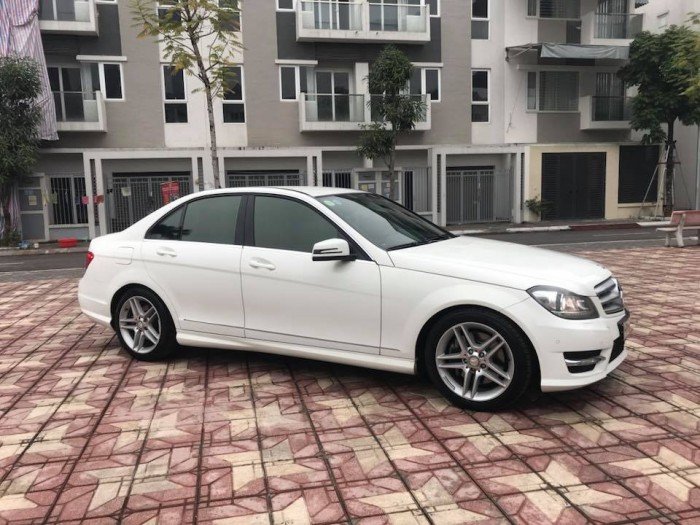 MERCEDES C300 AMG sản xuất 2012, đk 2013 cá nhân chính chủ biển siêu đẹp với chất lượng xe thì đại chất