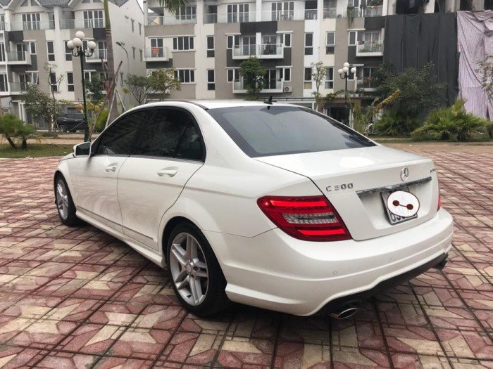MERCEDES C300 AMG sản xuất 2012, đk 2013 cá nhân chính chủ biển siêu đẹp với chất lượng xe thì đại chất