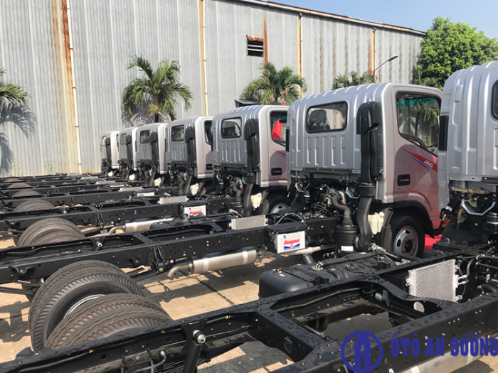Bán xe tải 2T4 thùng dài 4m3 thời gian bảo hành lên tới 5 năm
