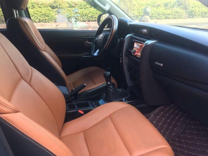 Bán Fortuner sx 2k16 chạy lướt 11.000km