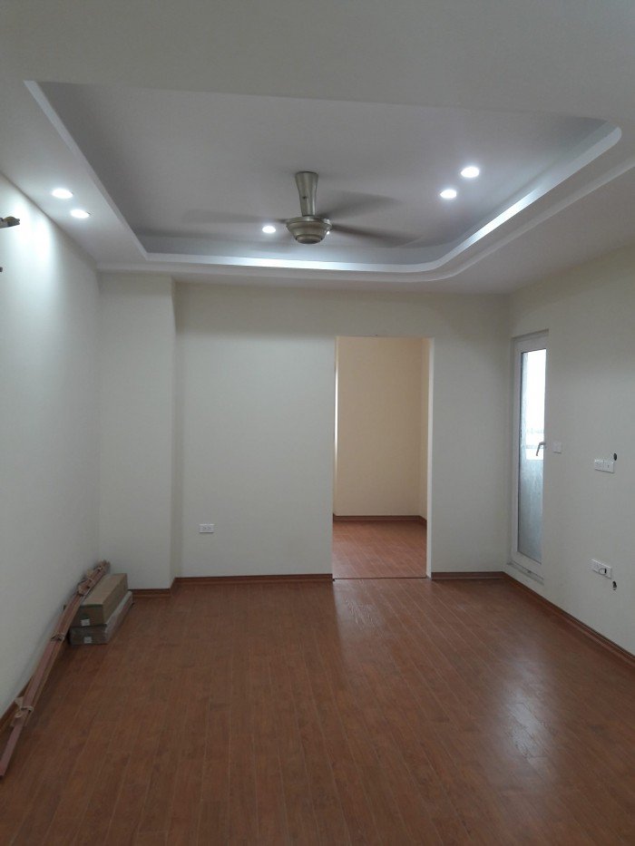 Bán căn 08 (70m2) đẹp nhất chung cư Nghĩa đô, view hồ, ở ngay, giá rẻ